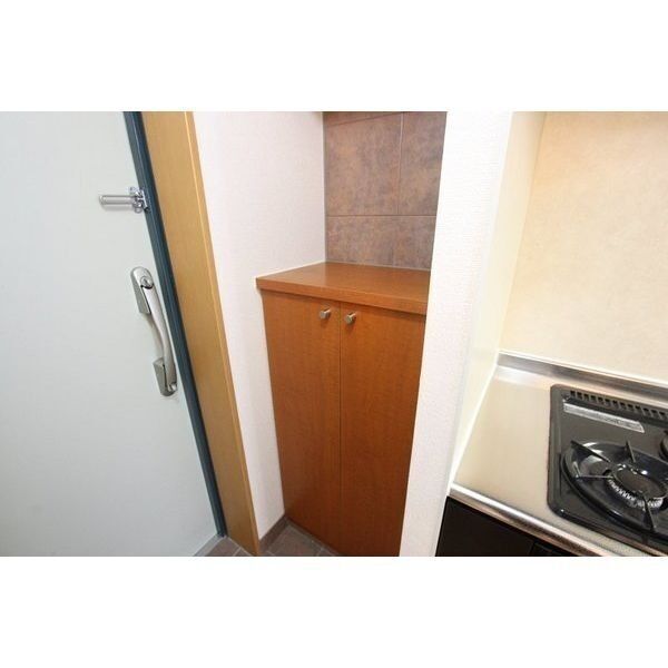 r0003715627157197435110